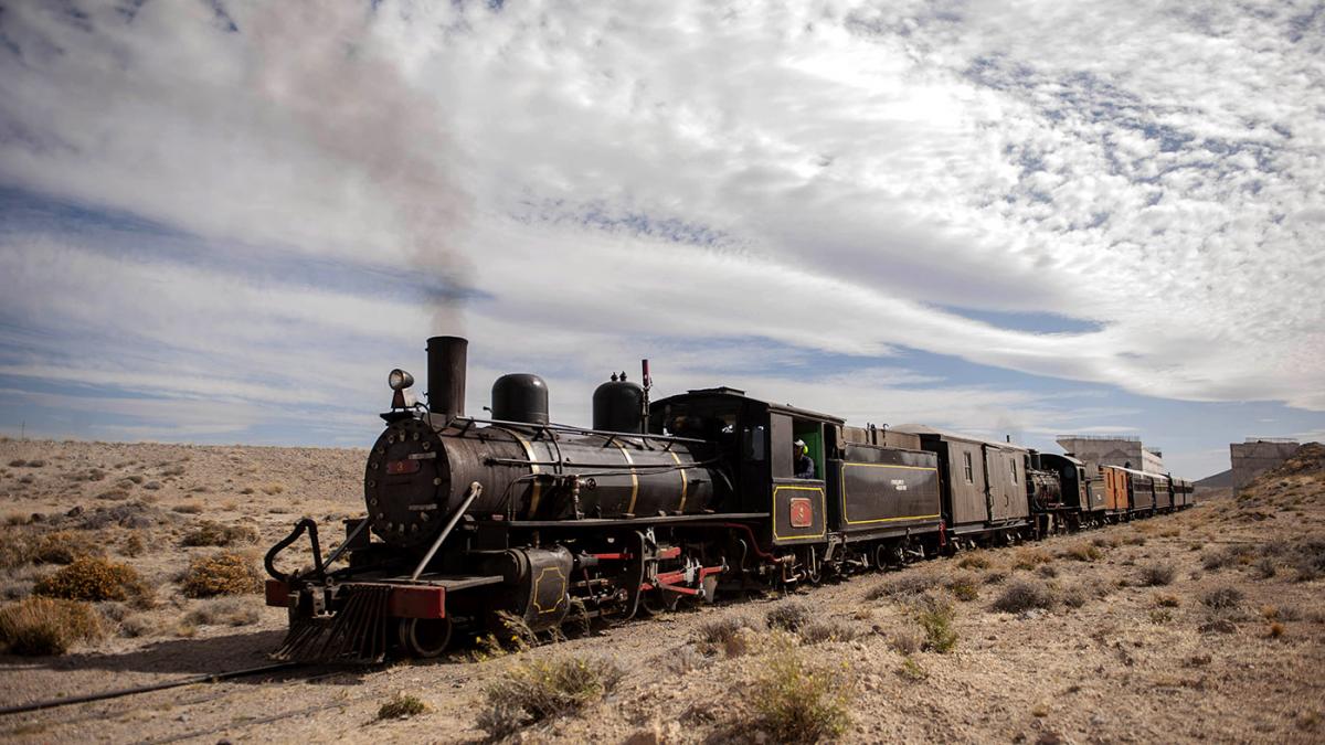 En otras pocas transportaba cargas esenciales hoy la Trochita cuenta relatos de la Patagonia en dos tramos diferenciados Foto Alejandra Bartoliche