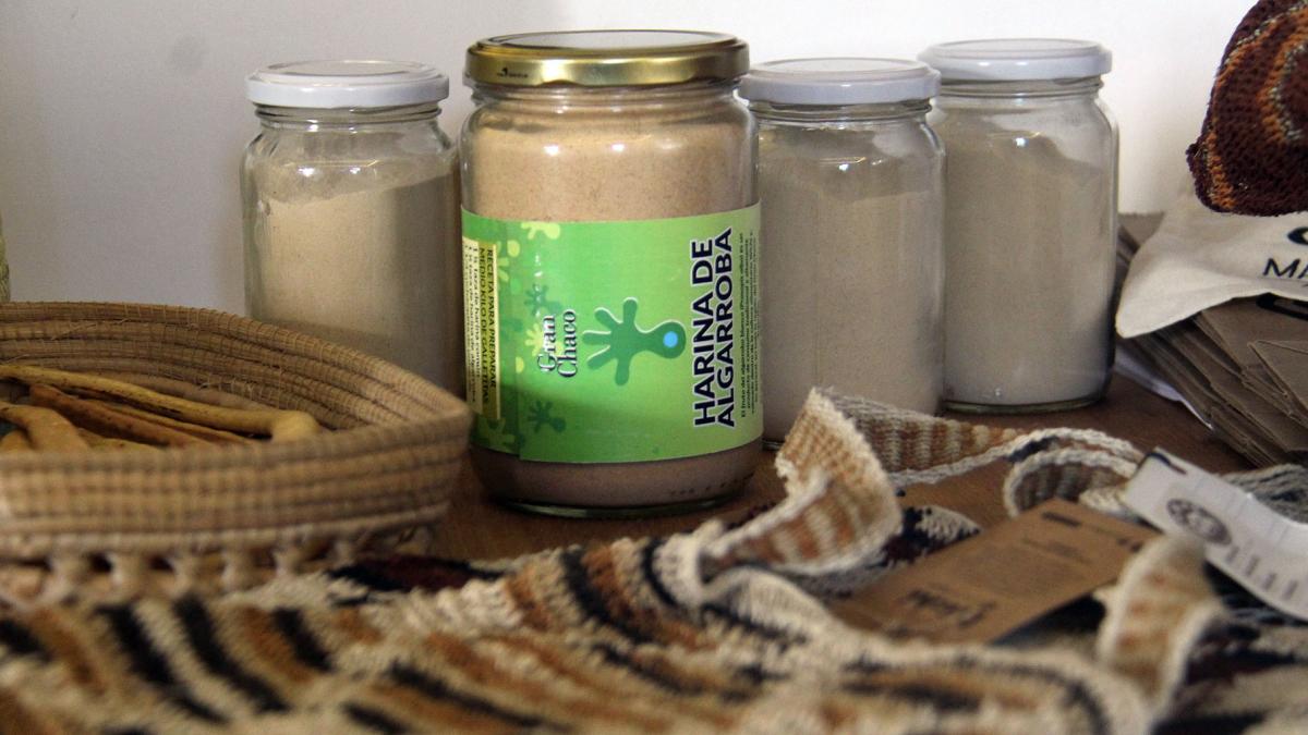 La asociacin Hinaj de Lote 8 en Ramon Lista elaboran productos con harina de algarroba Foto Jos Gandolfi
