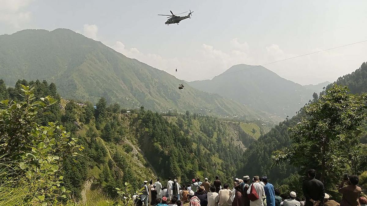 Helicpteros del ejrcito realizaron operaciones de reconocimiento cerca del telefrico Foto AFP