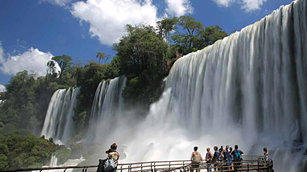 Los atractivos tursticos de Argentina reciben cada vez ms cantidad de turistas gracias a las polticas pblicas para el sector