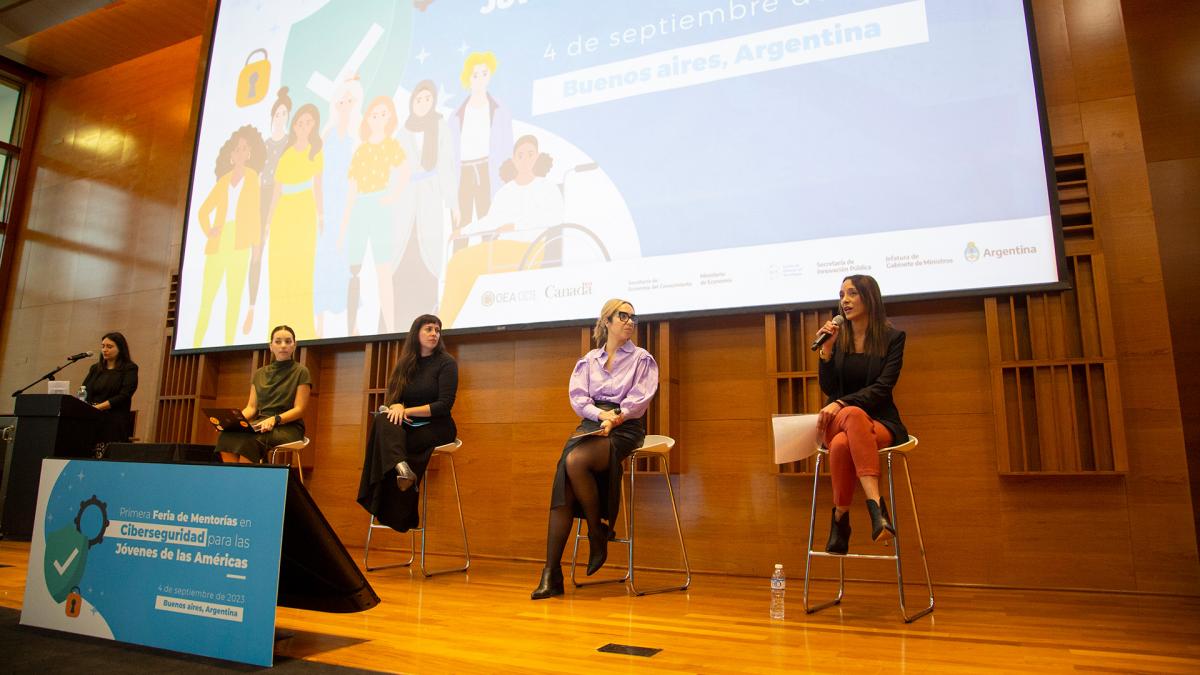 En el panel de apertura estuvo Micaela Snchez Malcolm secretara de Innovacin Pblica entre otras autoridades Foto Victoria Gesualdi