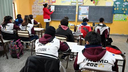 El libro indaga en la gestin de polticas educativas en el mbito federal Foto Marcelo Ochoa