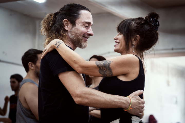 Florencia Peña ensaya junto al elenco de "Mamma Mía!". Foto: Mariana Nedelcu